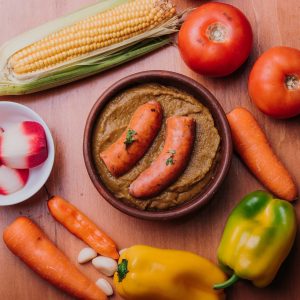 CREMA DE LENTEJAS CON LONGANIZA ENCEBOLLADA